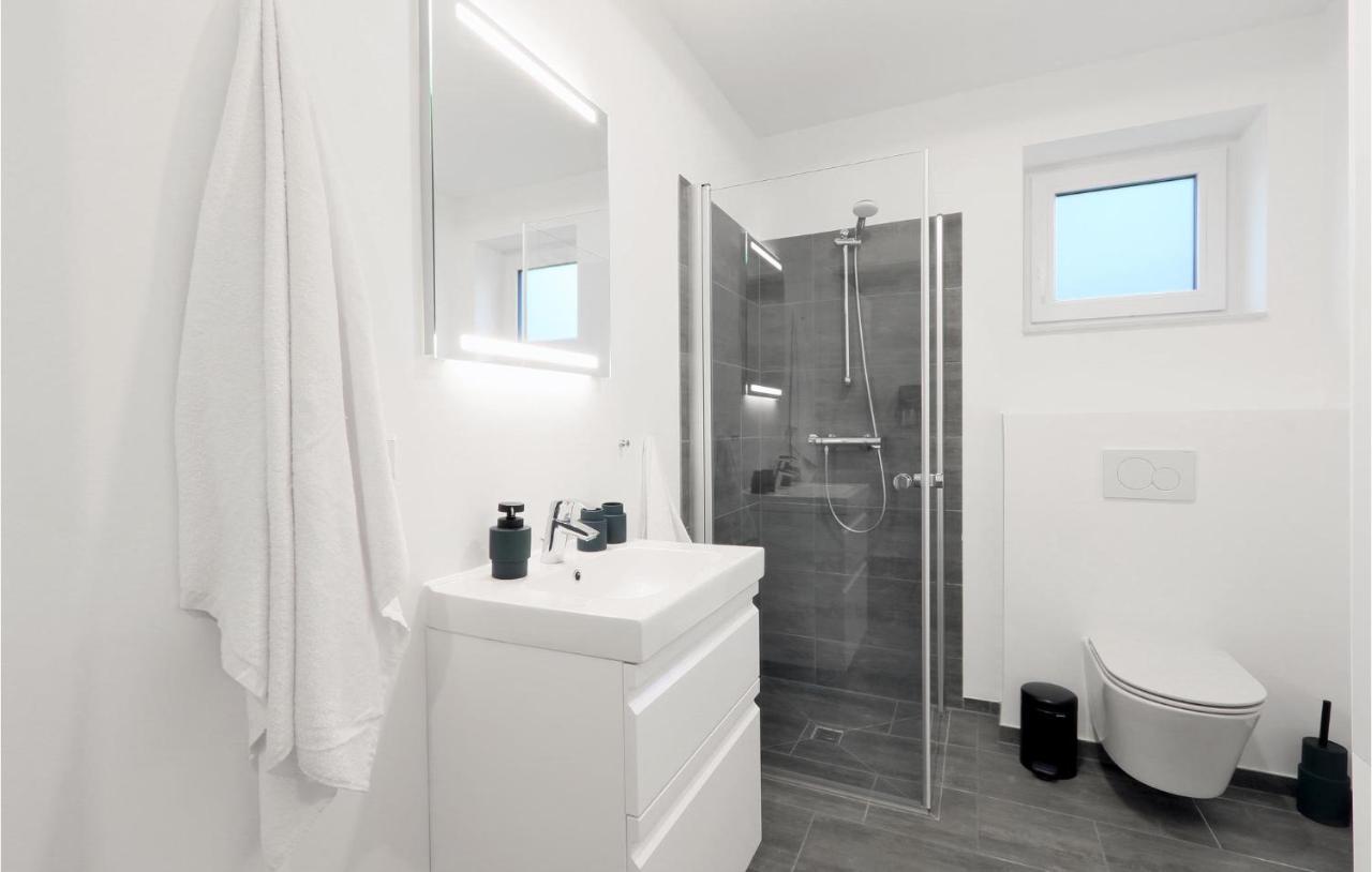Awesome Apartment In Lembruch-Duemmer See Εξωτερικό φωτογραφία